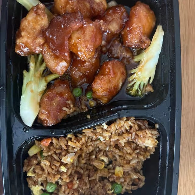 Pick Any Chicken Entree Dinner Combo.
